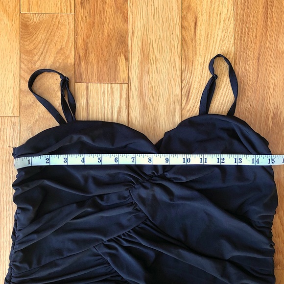 NWOT Criss Cross Ruched Bodycon Dress - Picture 11 of 13